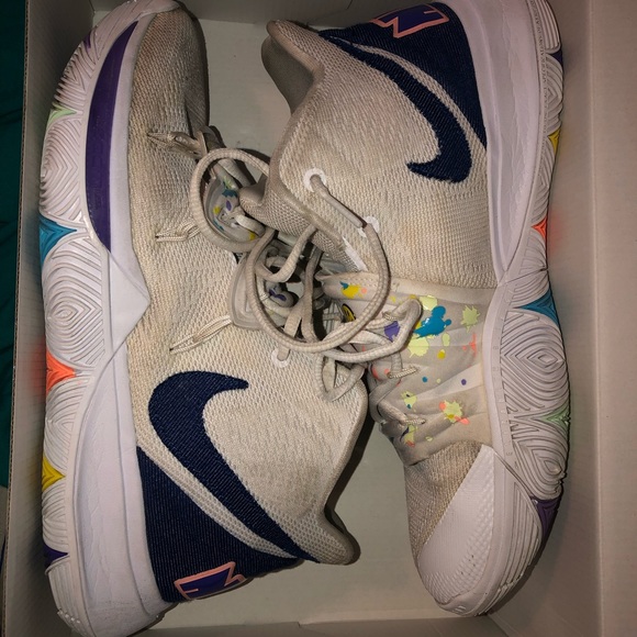 kyrie 5 size 9